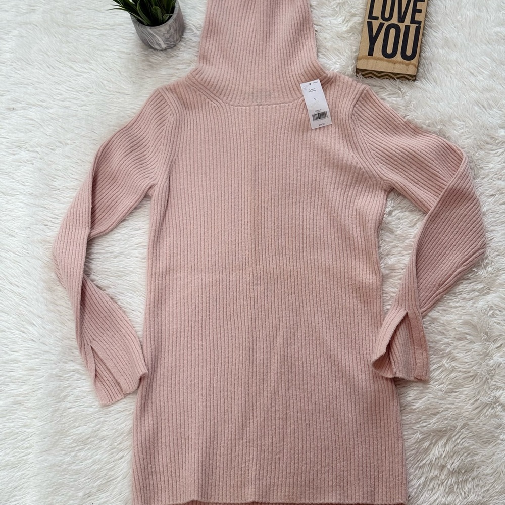 Banana Republic Salmon Color Chunky Turtleneck - Picture 4 of 8